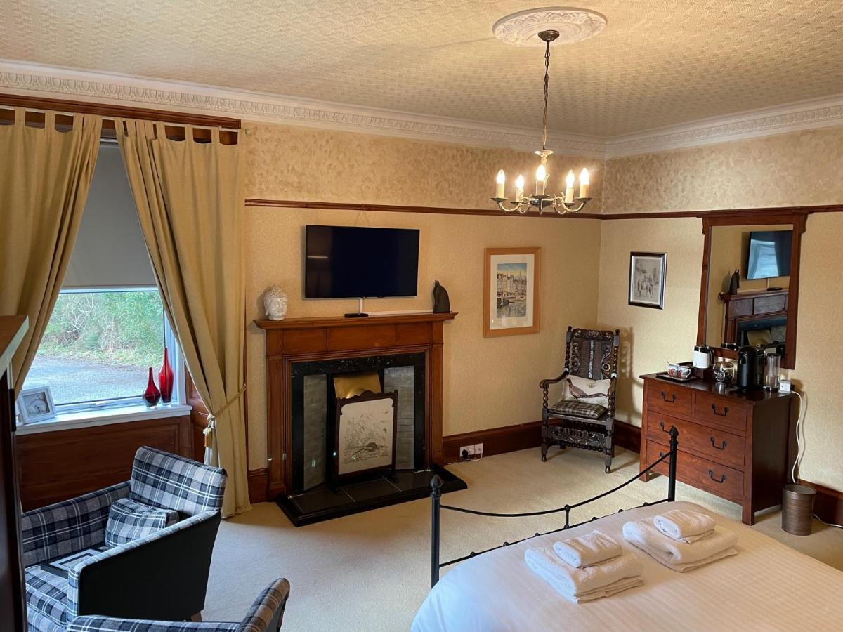 The Shore House 3*